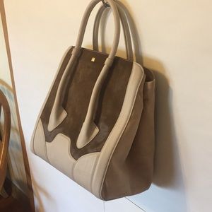 Pour La Victoire Handbag